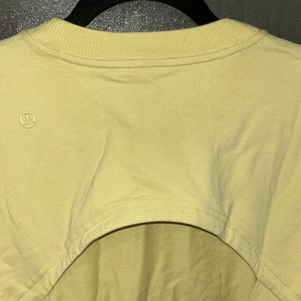 🩷FIRM PRICE🩷 Lululemon Heavy Weight T shirt Bodysuit